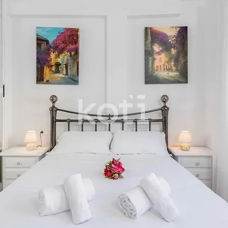 Koti - Plaza Chinorros Apartment Fuengirola